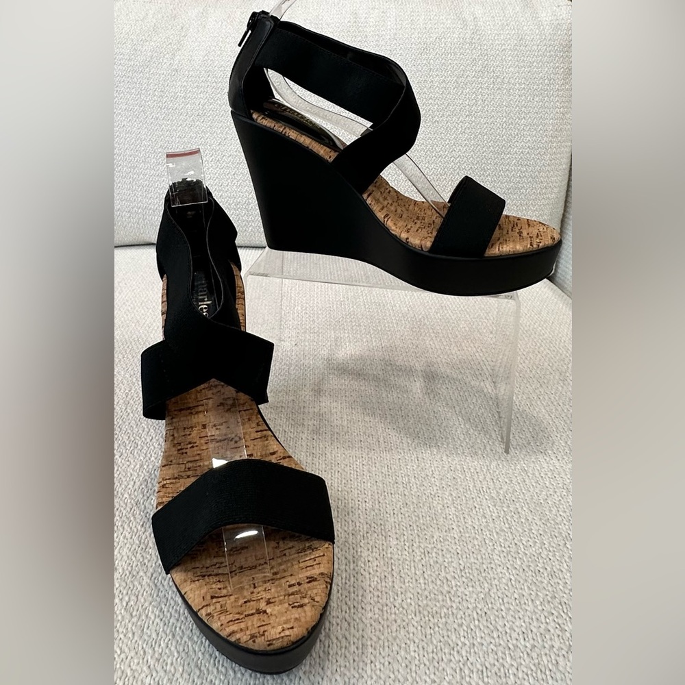 New Charles by Charles David 4” Black Platform Wedge Sandals~7.5
